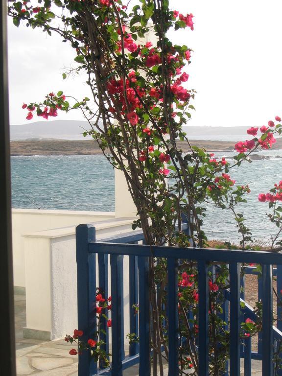 Готель Bocamviglies By The Sea Науса Екстер'єр фото